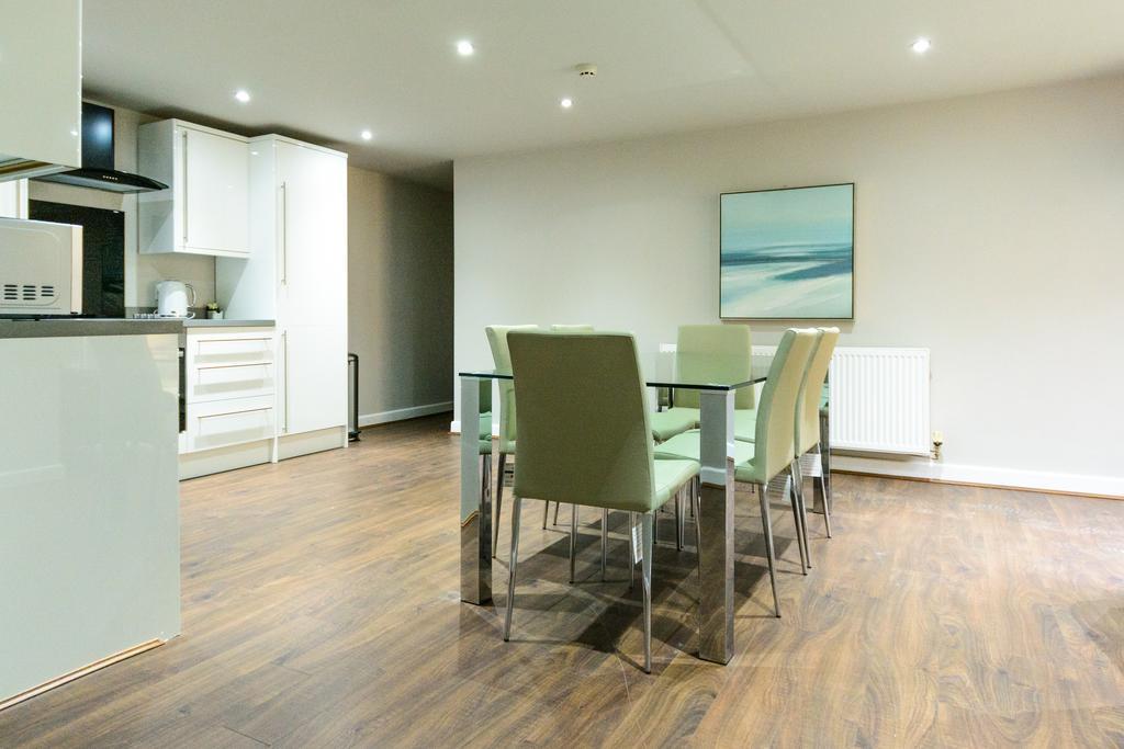 Twelve Apartments Blackpool Buitenkant foto