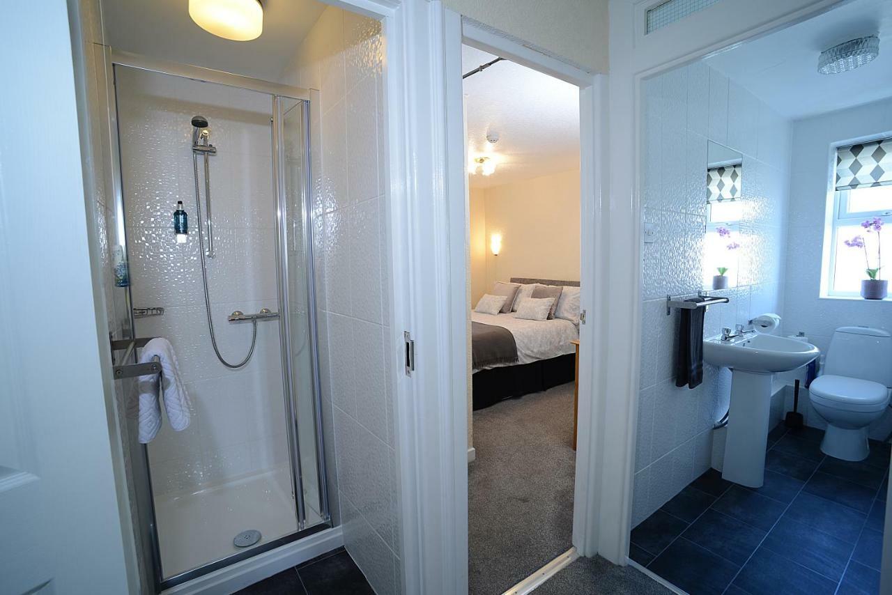 Twelve Apartments Blackpool Buitenkant foto