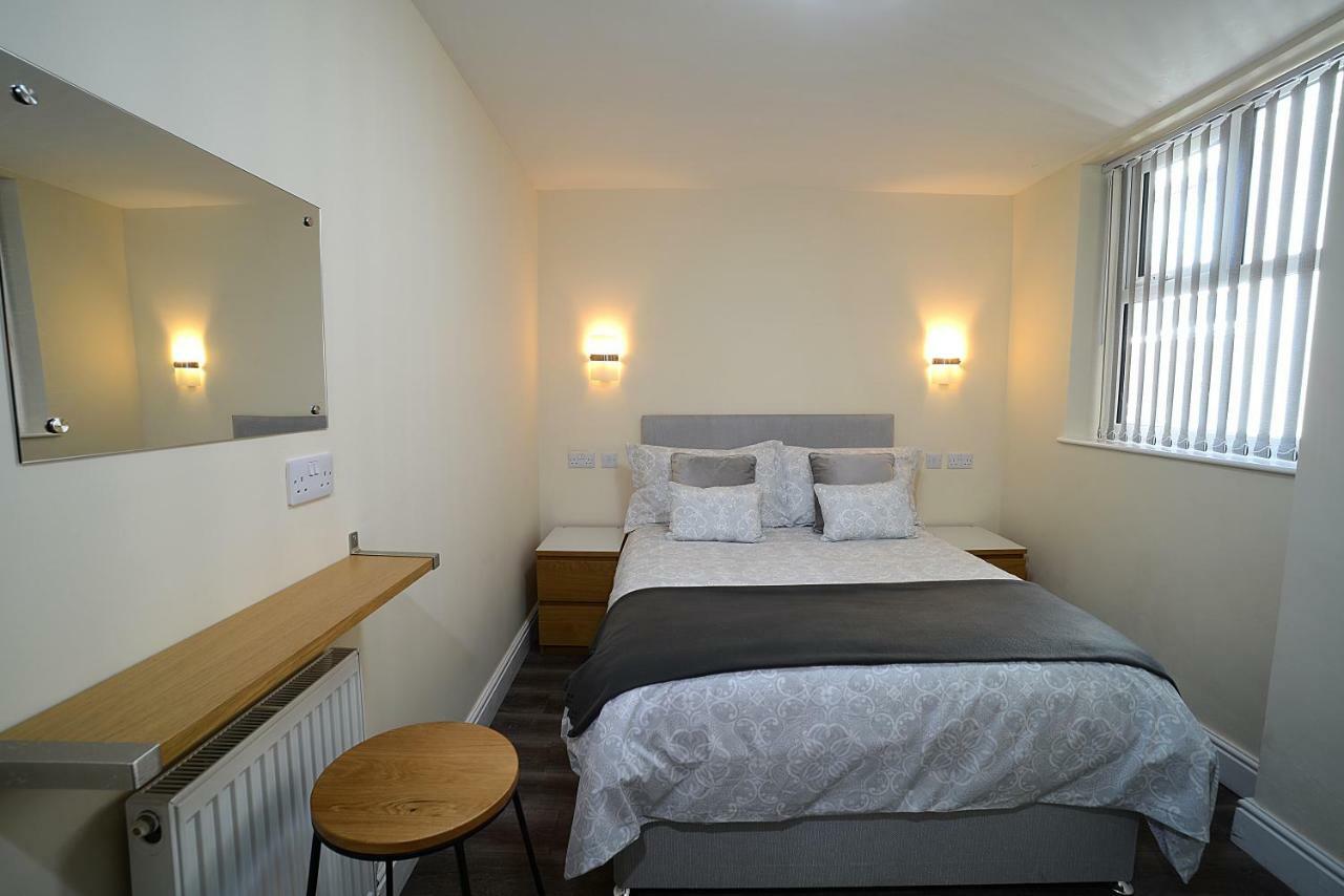 Twelve Apartments Blackpool Buitenkant foto