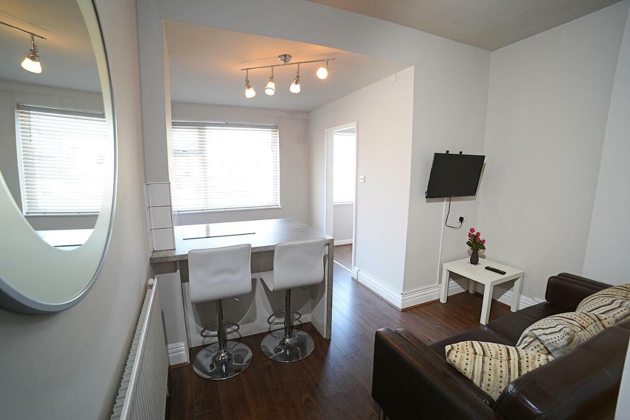 Twelve Apartments Blackpool Buitenkant foto