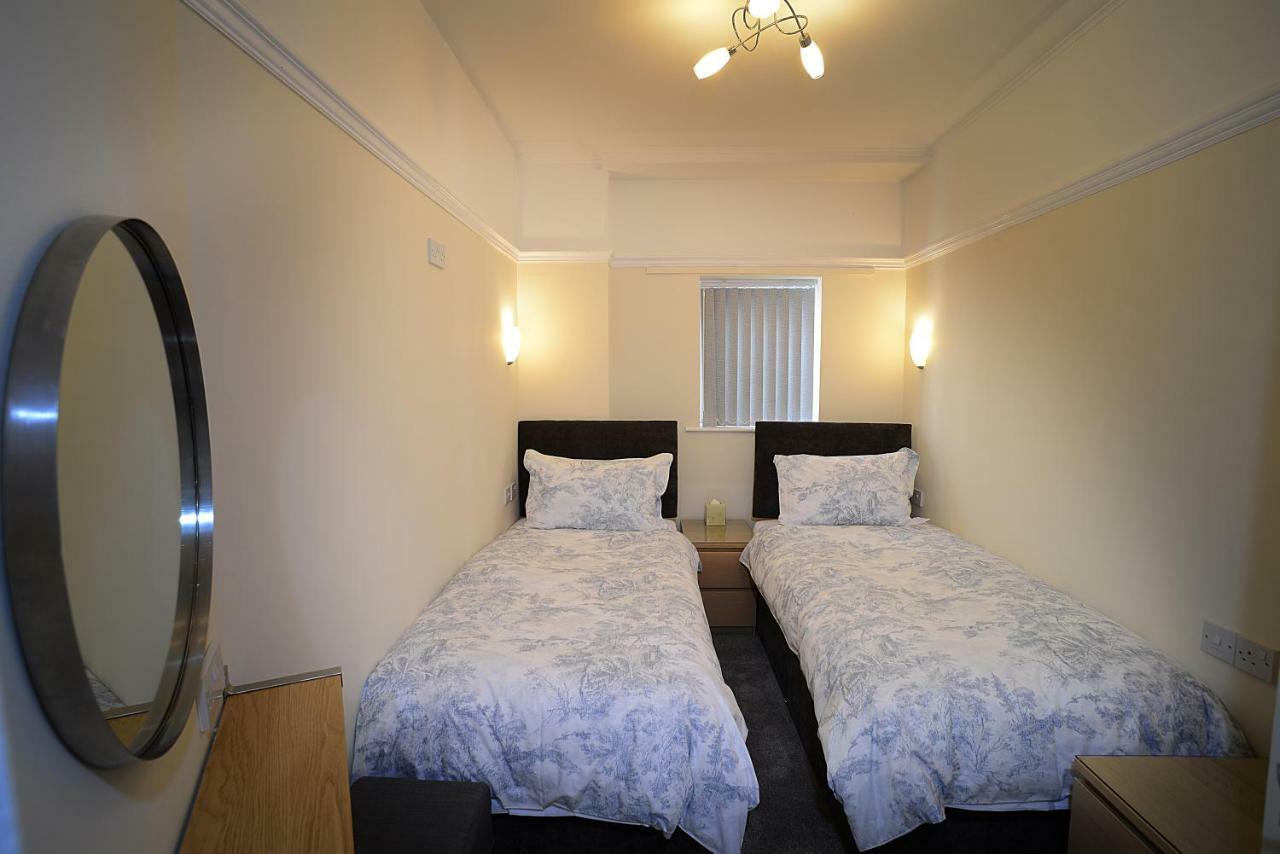 Twelve Apartments Blackpool Buitenkant foto