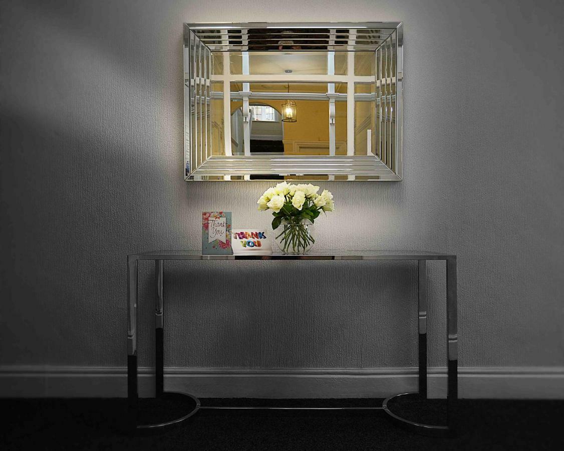 Twelve Apartments Blackpool Buitenkant foto